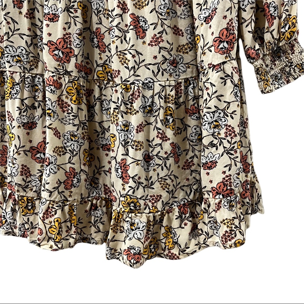 Miss Selfridge shirred smock dress in ditsy floral - Picture 7 of 8